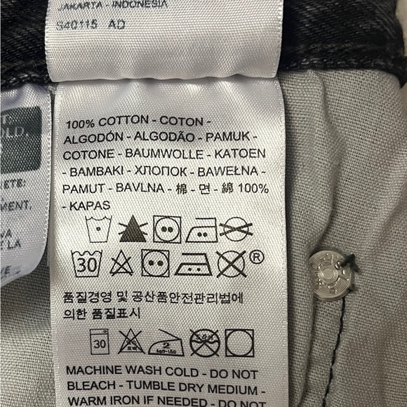 Levi's 501 High Rise Distressed Jean Shorts - Size 27 - Picture 10 of 13